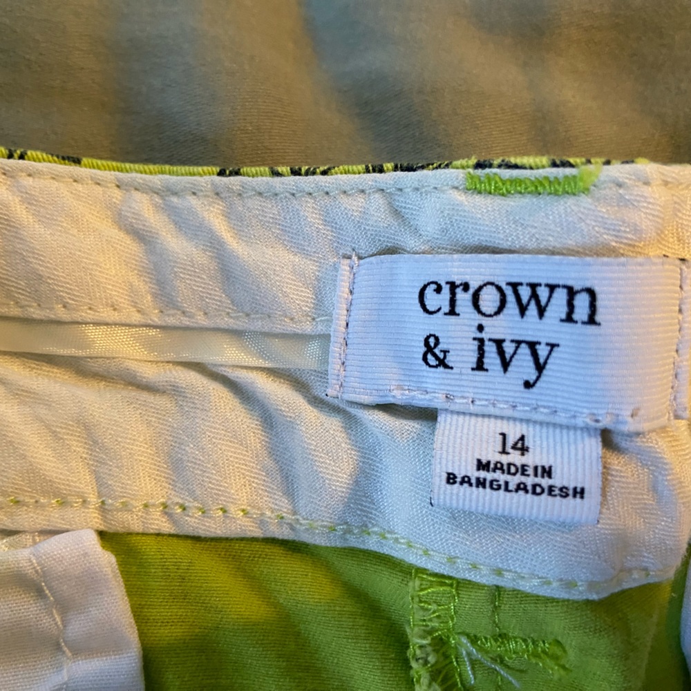 Crown and ivy shorts - Picture 2 of 6